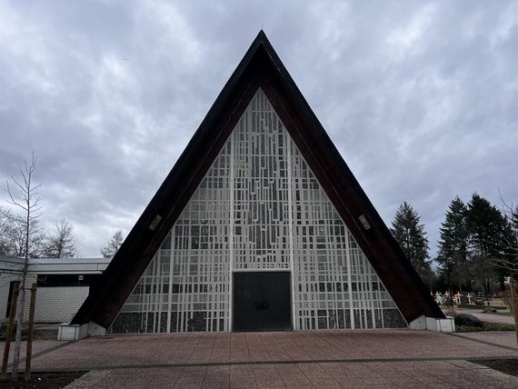 Friedhofskapelle in Lorsch Trauerhalle in Lorsch